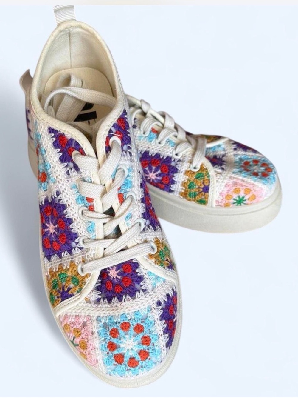 Dirty Laundry crocheted floral granny square platform sneakers in a Size 9.5. - Picture 2 of 7